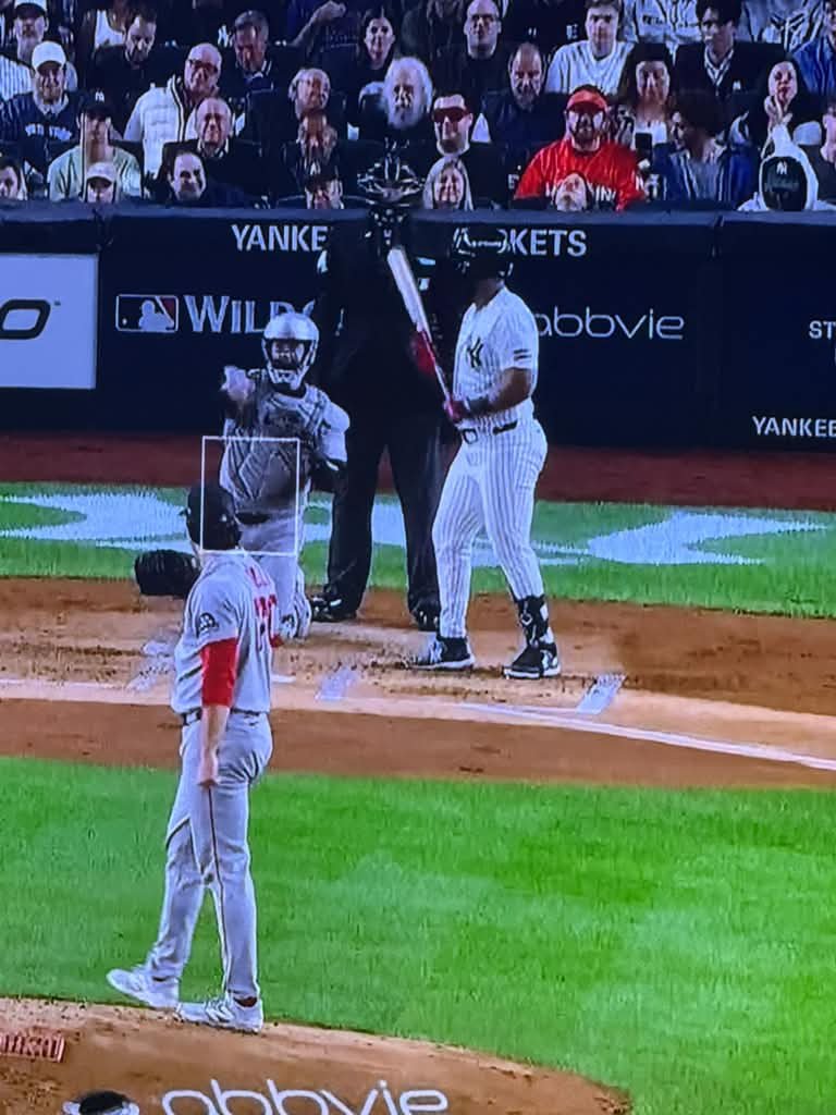 marlins_man's tweet photo. https://t.co/SzK3wIOFSe