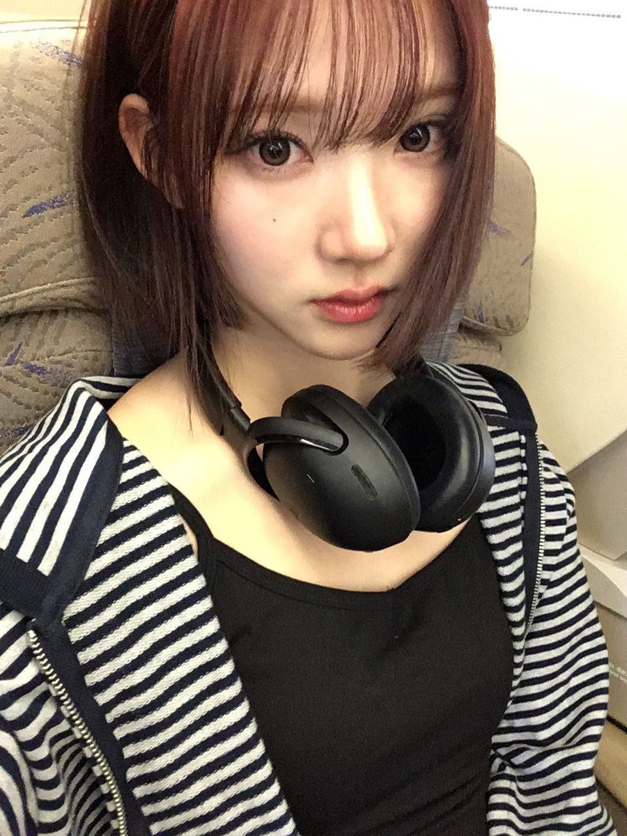 Jiwooor's tweet photo. Getting ready for a long flight to somewhere only we know, just like Keane says. The destination is going to be amazing, but I really wish I could just teleport and skip straight to the good part. https://t.co/MoAjUiSyTO
