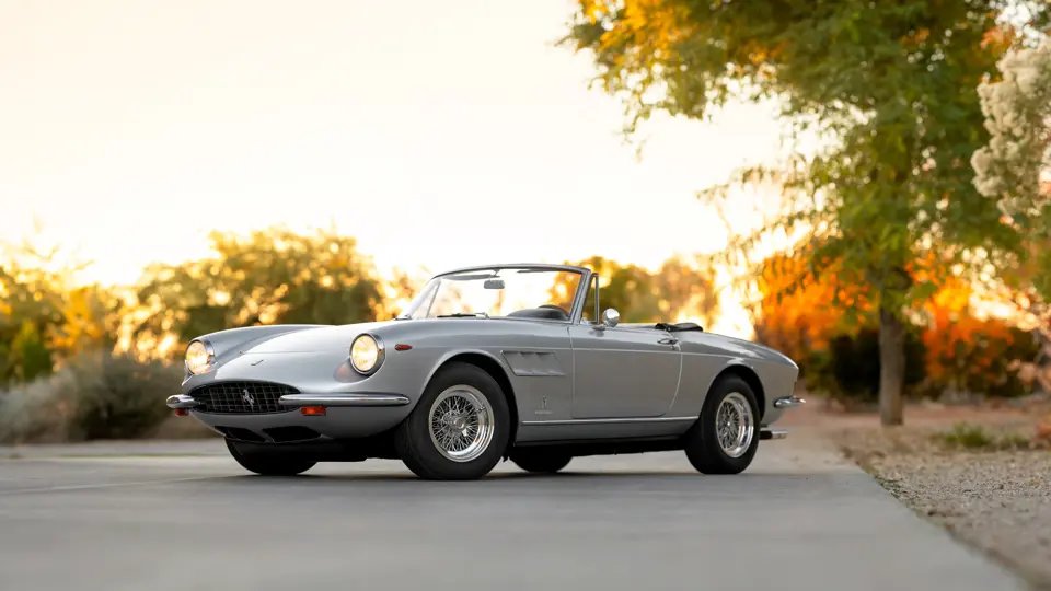 sjgiardini's tweet photo. 1968 ferrari 330 GTS spider... fewer than 100 were built https://t.co/aOvMmM224E