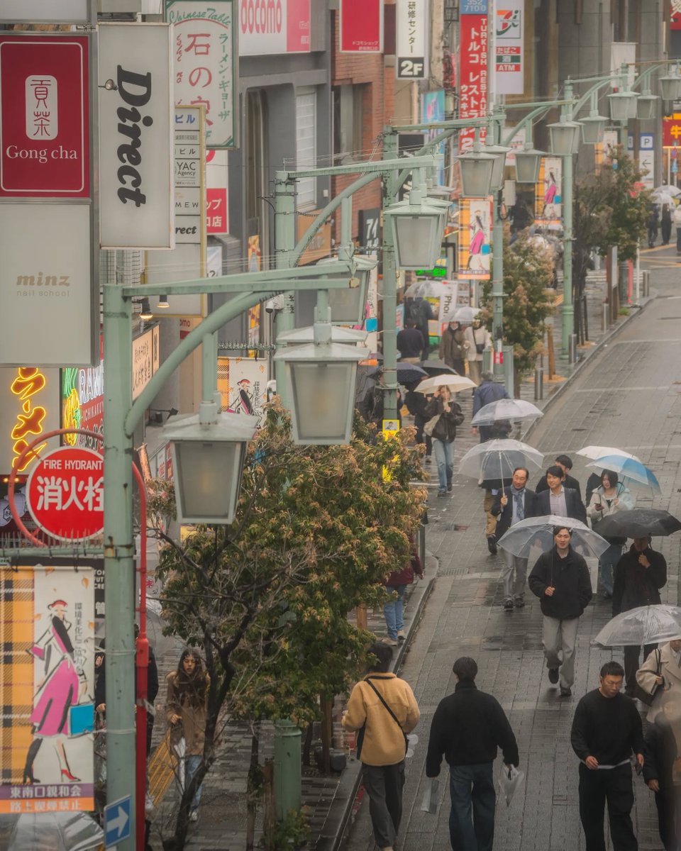 flower6260's tweet photo. Rainy Japan https://t.co/cRHly9lEy8