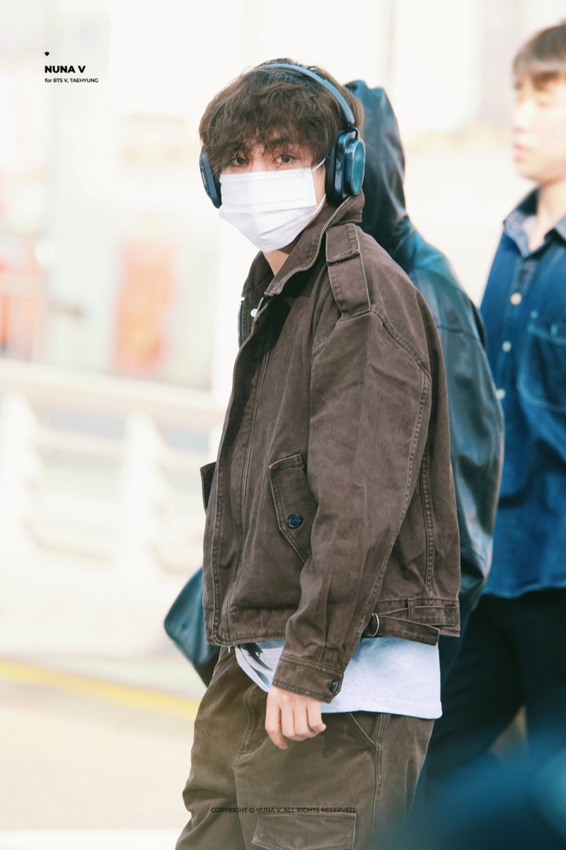 _nuna_V's tweet photo. 260930 #태형 #뷔 #TAEHYUNG #V https://t.co/PWtaZvlwpt