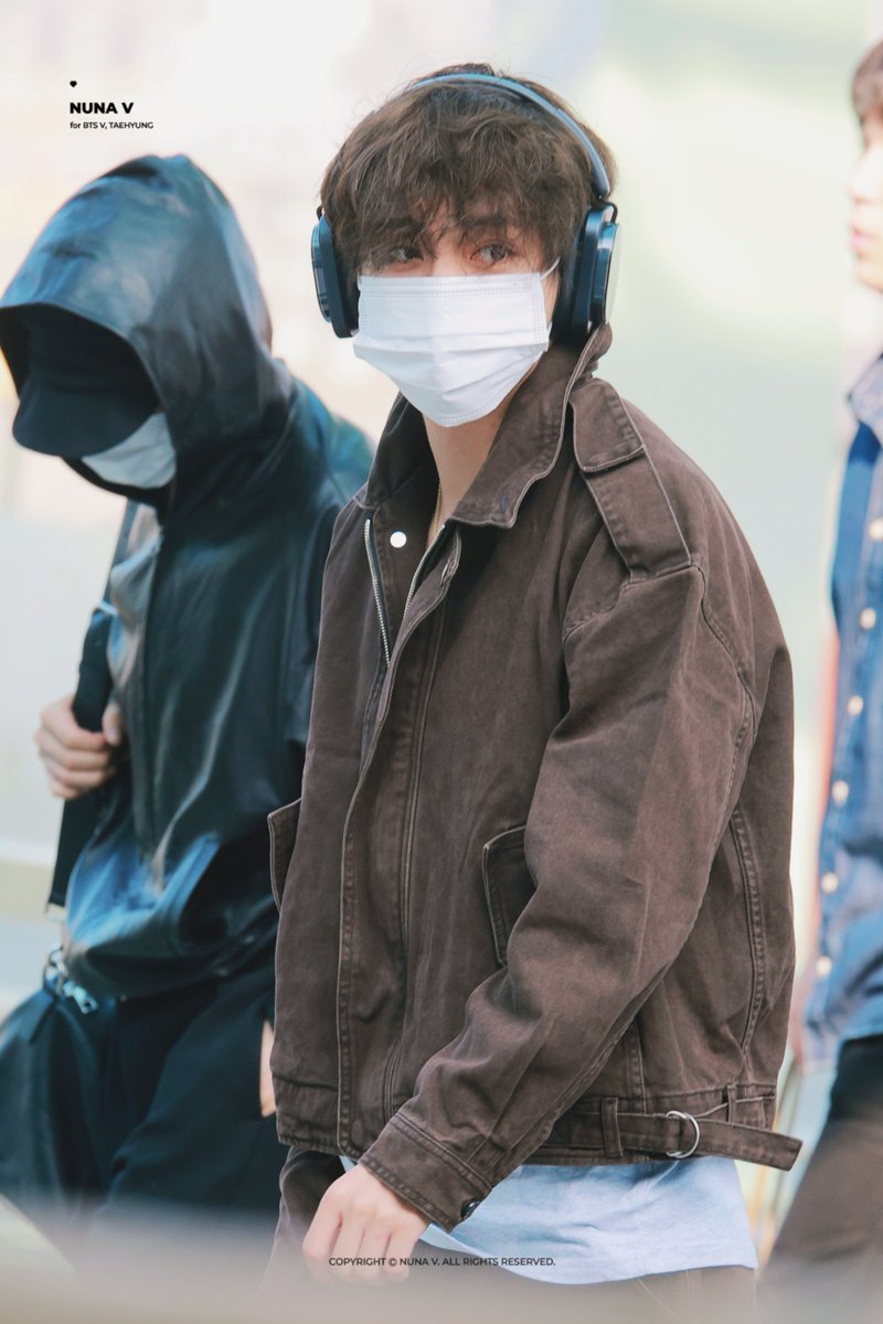 _nuna_V's tweet photo. 260930 #태형 #뷔 #TAEHYUNG #V https://t.co/PWtaZvlwpt