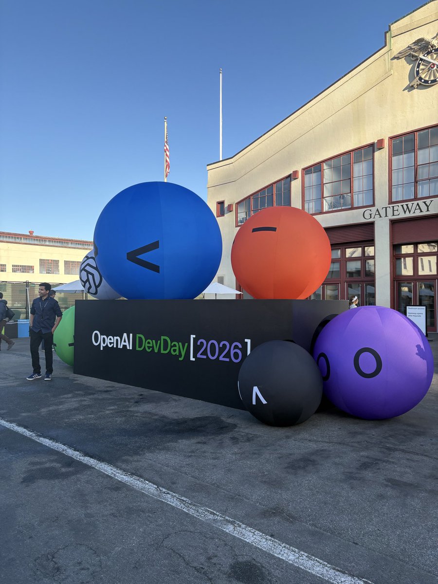 sudoteddy's tweet photo. DevDay was a vibe https://t.co/7A0sbknm3L