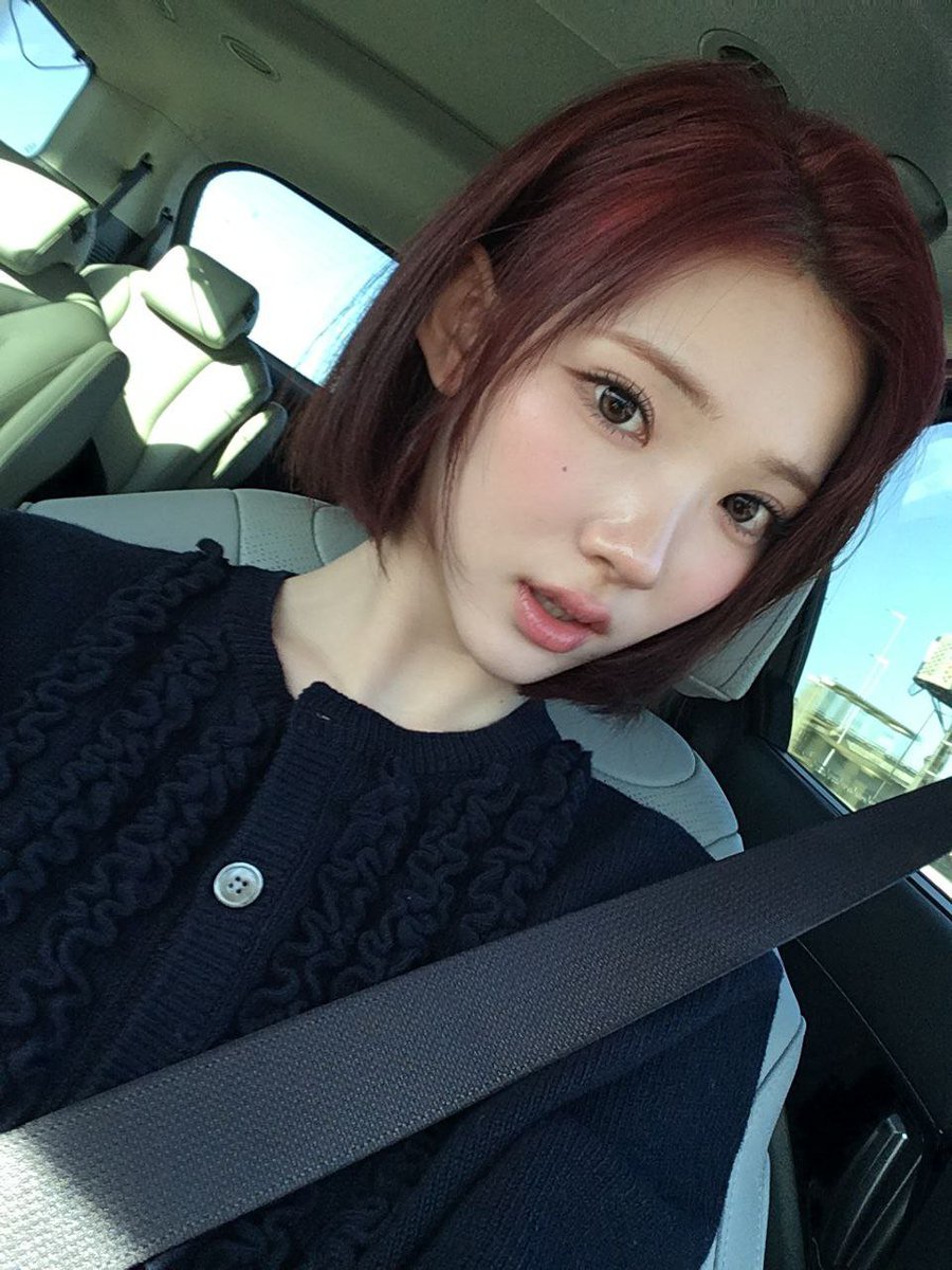 Jiwooor's tweet photo. Heading to work. I drive my car almost daily, so maybe next time I can try driving you a little crazy instead. Jokes aside.. unless? https://t.co/PAaZab96Qr
