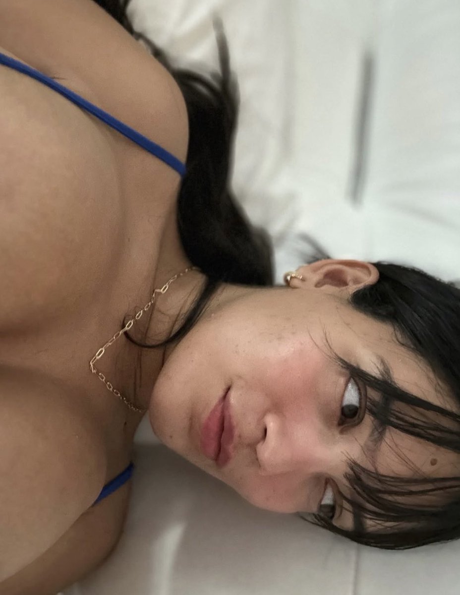 JadeGog2209's tweet photo. Night vibes only 🌙💕 Looking good, feeling good, and protecting my peace. Sometimes, a little mystery makes the night more beautiful. 😉✨ https://t.co/wgyEgDAqwI