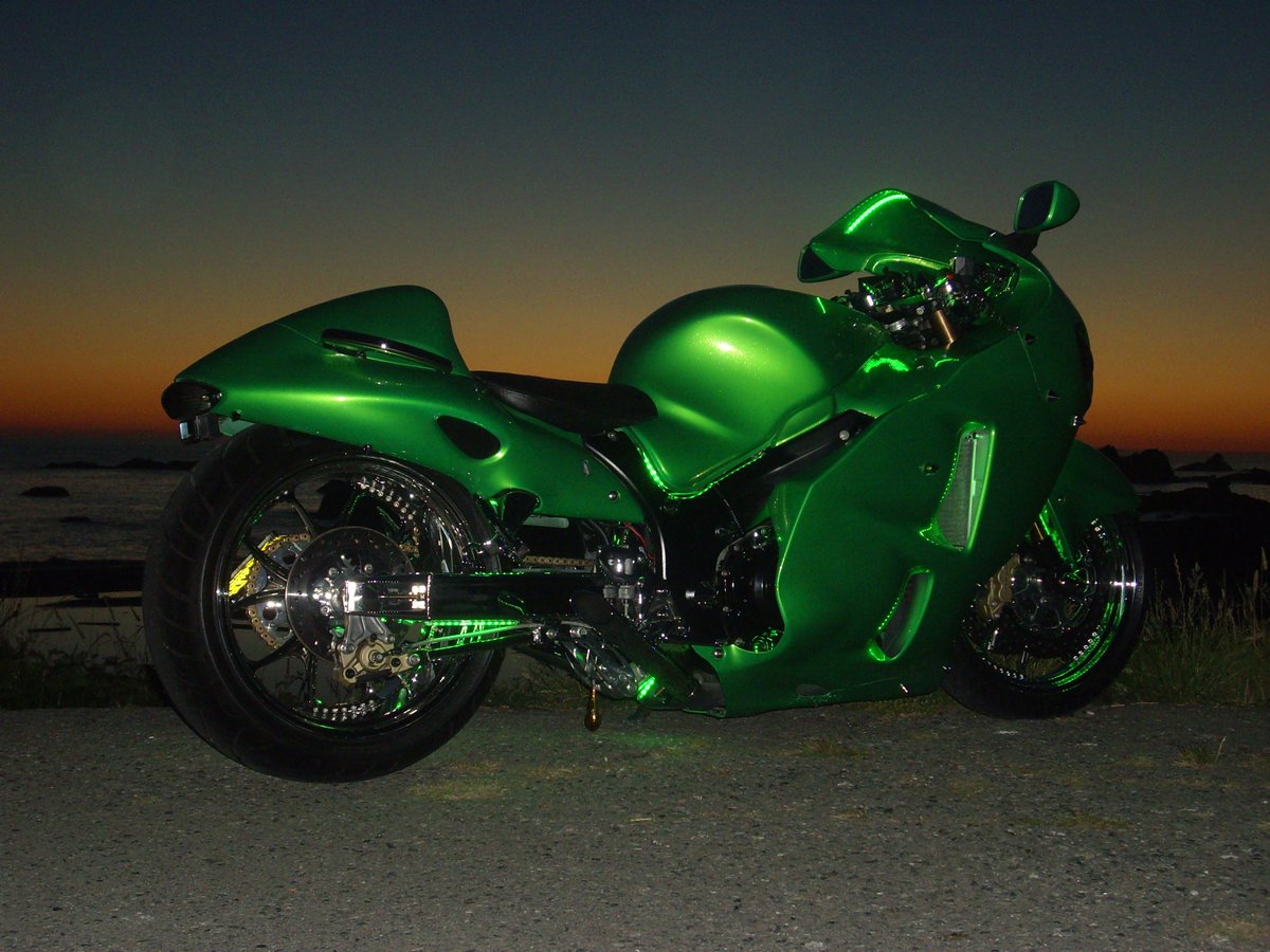RadiantzLED's tweet photo. From the Radiantz archive: good motorcycle lighting should work with the body lines even when it is switched off. The install matters as much as the LEDs. https://t.co/m2DHEc4rcM