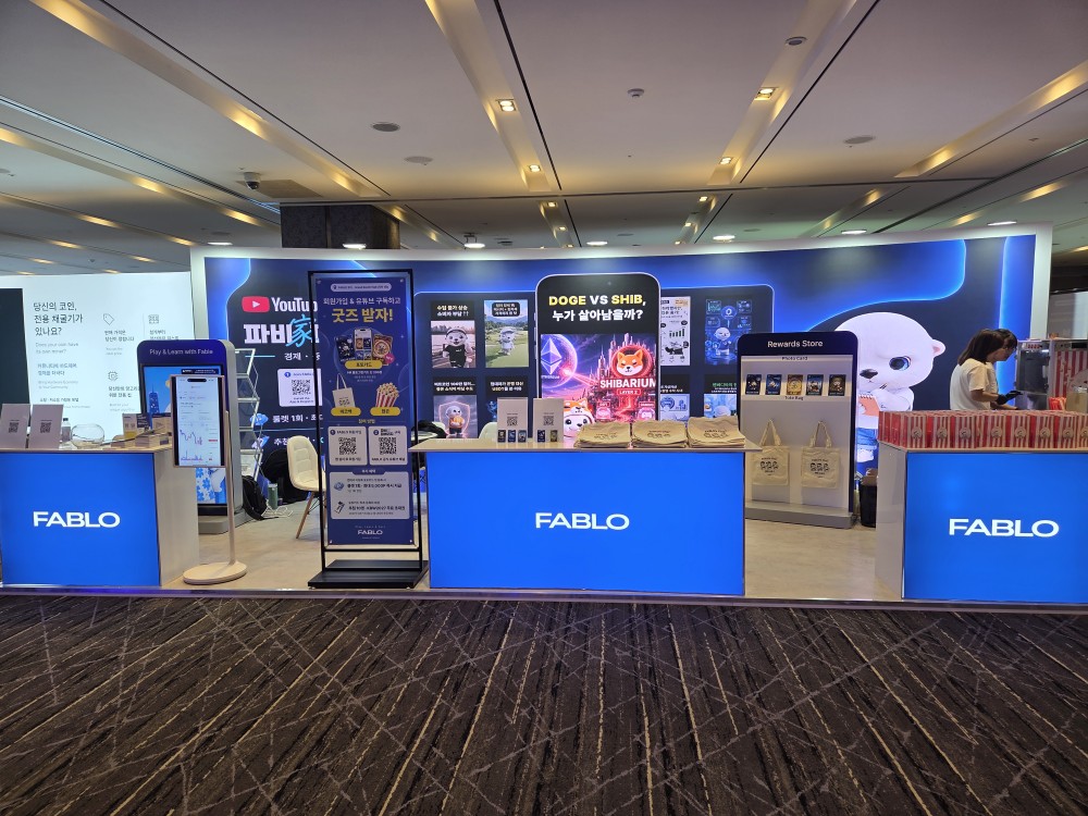 playfablo's tweet photo. We are here!
@kbwofficial #kbw2026 #FABLO #파블로 https://t.co/Zl1NE3Elki