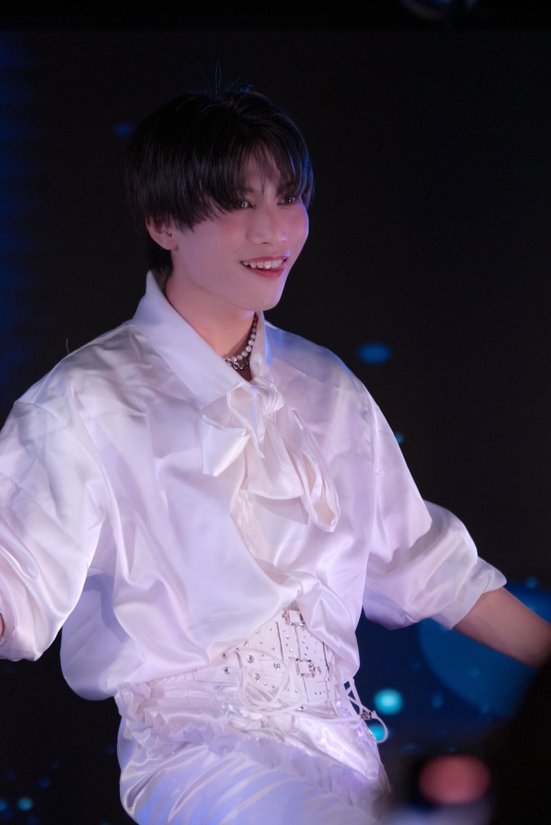 usachan22pyon's tweet photo. 2026.09.29
📍大塚FUTURE
Protea* Monthly Live「ぷろてあとあそぼVol.6」
Protea* 飯泉遥斗くん
#はるとくんみてるよ
#バイプロテア https://t.co/cumTqh5qhn