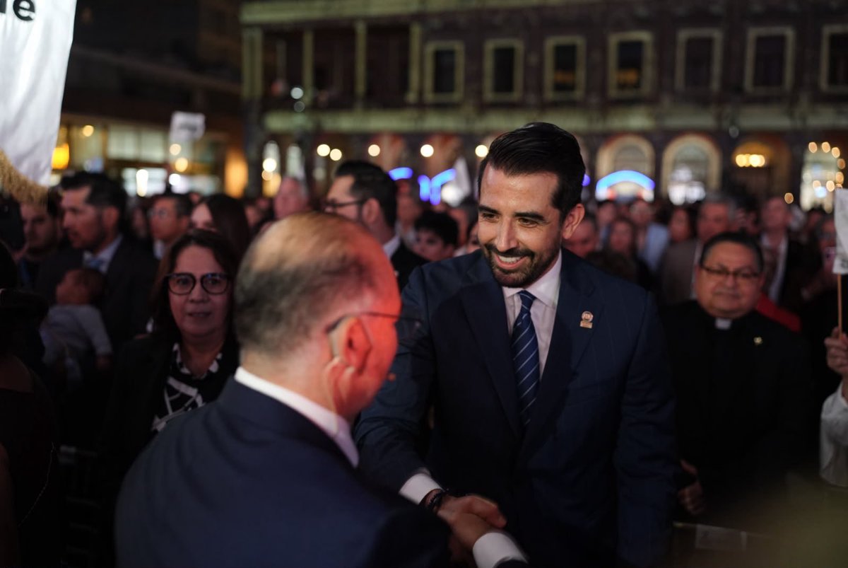 RubenGuajardoB's tweet photo. San Luis Potosí tiene grandes retos y oportunidades. Me dio gusto acompañar a nuestro alcalde, @EF_Galindo, en su Segundo Informe de Gobierno, un espacio para compartir los avances y los desafíos de nuestra capital.

¡Muchas felicidades, alcalde! Que sigan los esfuerzos por construir un mejor #SanLuis.