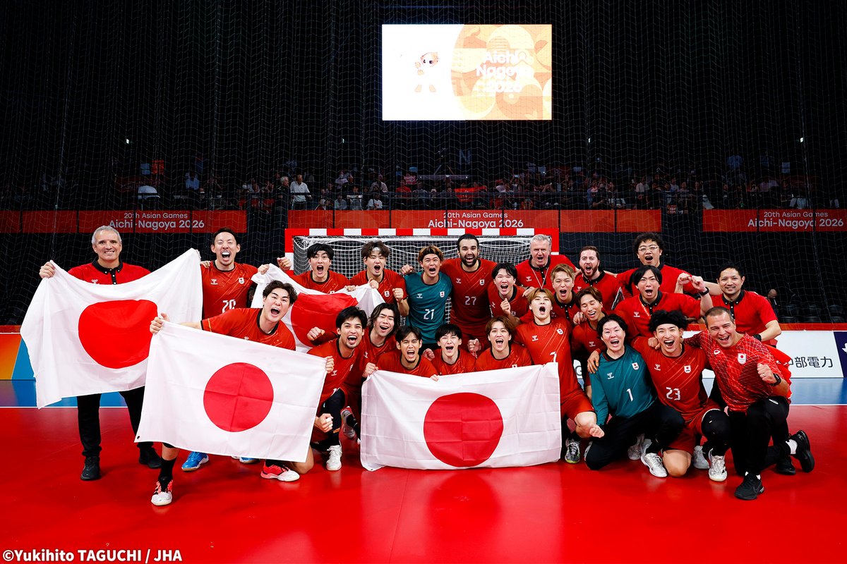 JHA_national's tweet photo. 銅メダルを獲得した「彗星JAPAN」の選手たちが、今夜のメダリストセレブレーションに登場します📝

詳細はこちら🔽
https://t.co/pdXhDouVlt

📅9月30日(水)18:00~20:00
📍ONE ASIA WORLD（久屋大通公園）
※18:15頃の登場予定

#IPPO
#TEAMJAPAN
#ハンドボール日本代表 https://t.co/WKyNF9bEn8