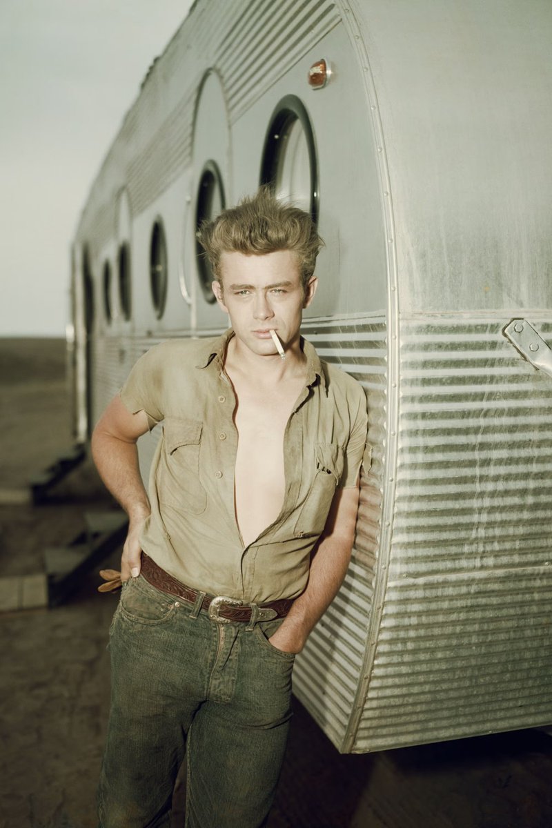 MrPopOfficial's tweet photo. Remembering James Dean, who tragically died 71 years ago today at the age of 24. https://t.co/aO4mErc4i8