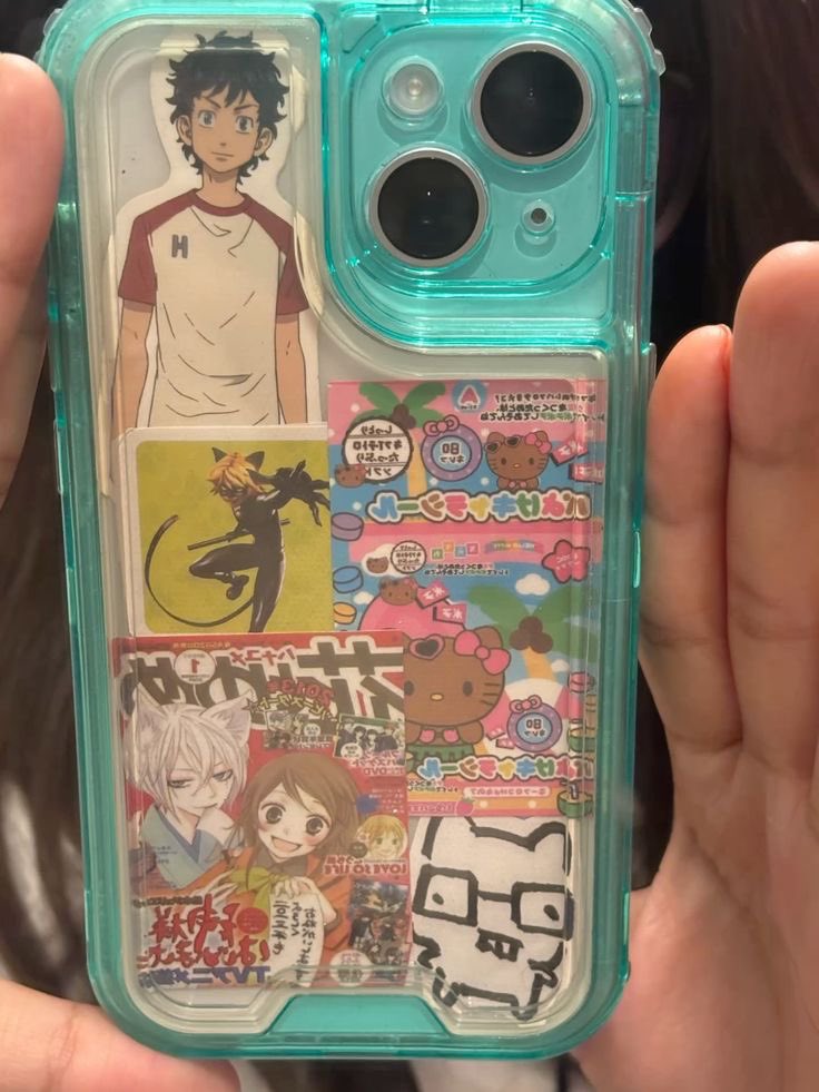joestarsangel's tweet photo. saw this type of decor on pinterest and thought “wait this is so cute” so here’s mine, a lil bit minimalist (?) I’m not really into having too much stuff on my case 😅 https://t.co/aJ8b2h1Z39