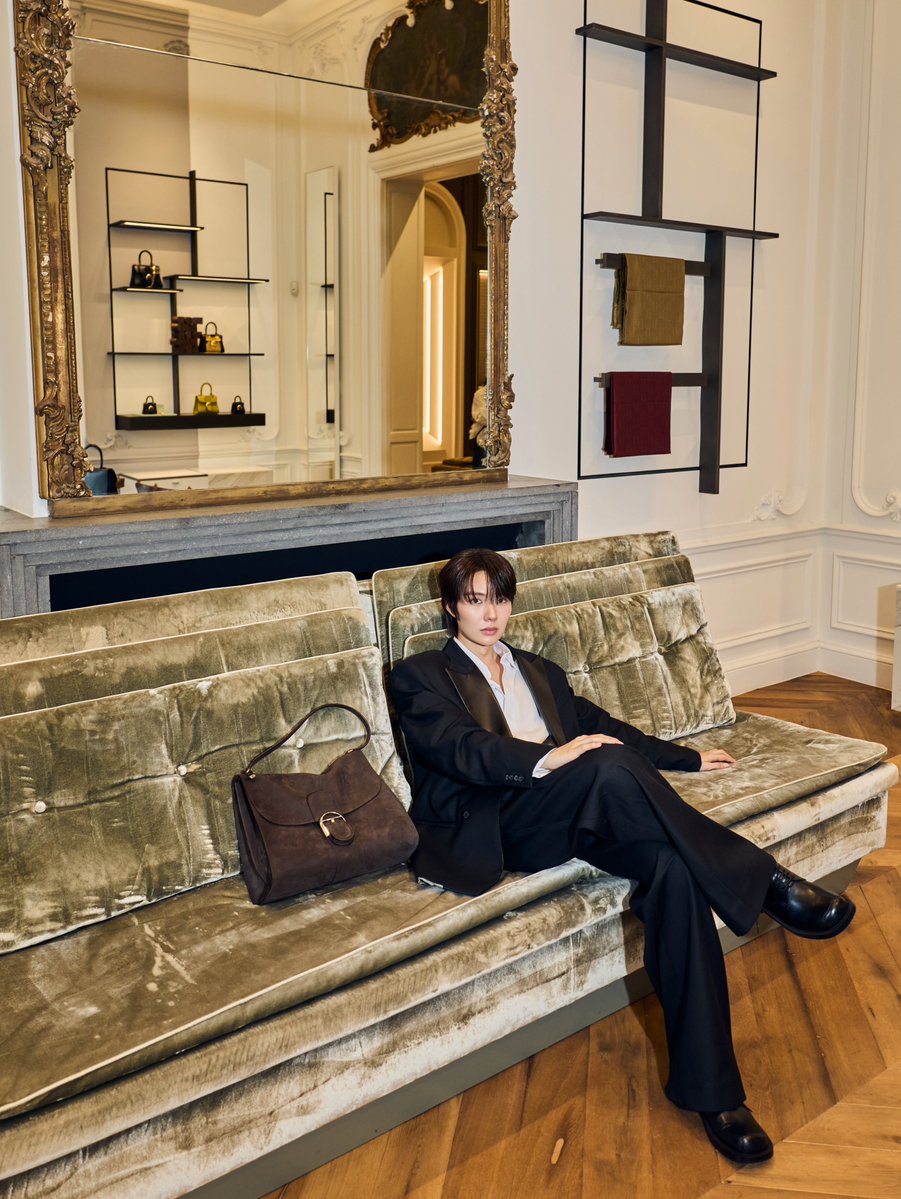 MYLOVELY_YELLOW's tweet photo. ชอบลุคของน้ำปิงมาก นิ่งมาก Quiet Luxury จริง ๆ สง่างามในแบบของน้ำปิงอ่ะ

A DELVAUX MOMENT WITH NAMPING
#NampingxDelvaux
#Delvaux
#nampingster https://t.co/7HLr7MuuTi