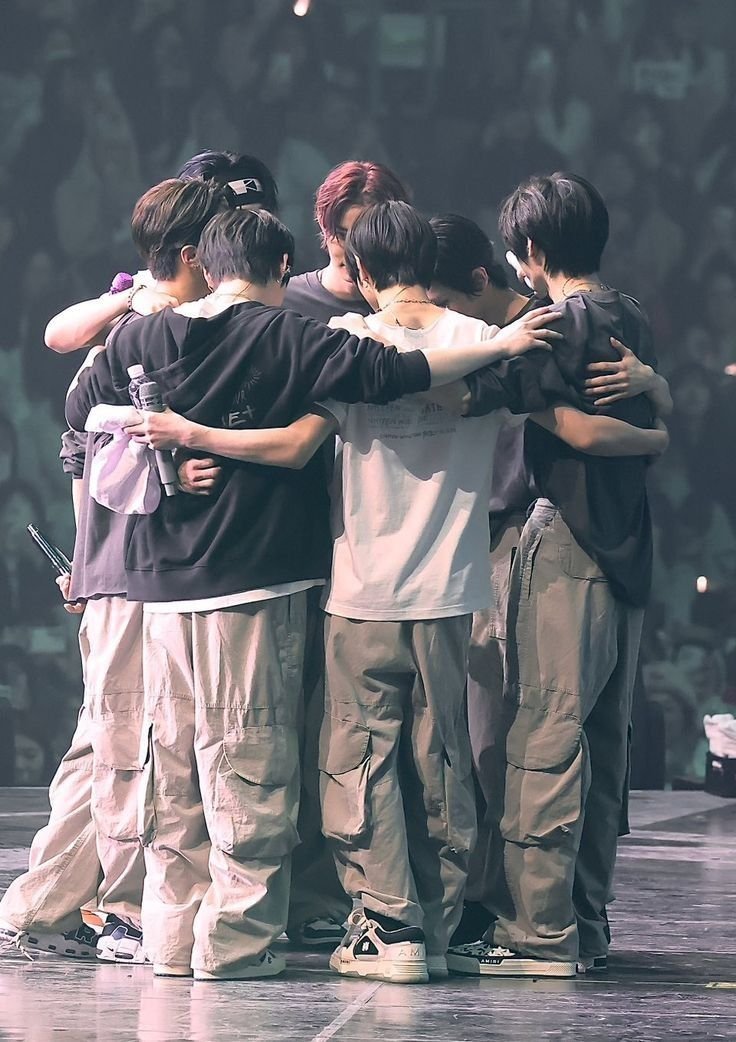 EN7gene_'s tweet photo. @Uranium7777V ENGENE condemns BELIFT for forcing back-to-back albums and relentless tours upon ENHYPEN. Continuous overwork is not productivity, it's exploitation.

​BELIFT END EXTREME SCHEDULING
​#ENHYPEN_DeservesProperRest
#BoycottHYBE_HumanityOverProfit https://t.co/AUj5ZkzLZc