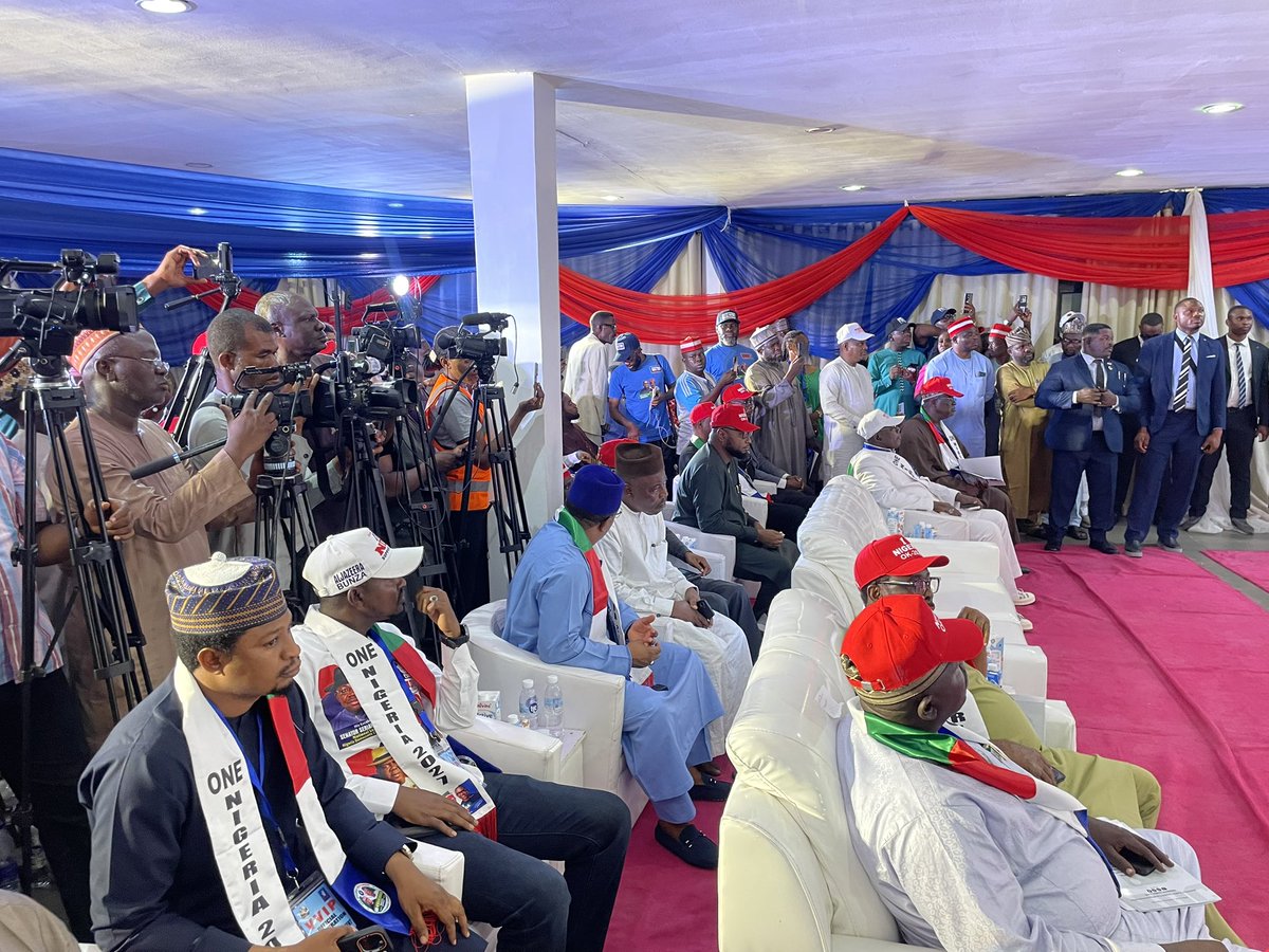 OneNigmovement's tweet photo. 📸Shots from the inauguration 🤩

Peter Obi and Kwankwaso 2027 ✌️ ✅ https://t.co/chAawuzh37