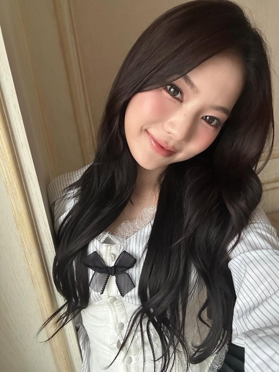 psychomiyane's tweet photo. 251101
@/isamovingon insta

#ISA #STAYC #아이사 #스테이씨 https://t.co/97c6QTQeWm