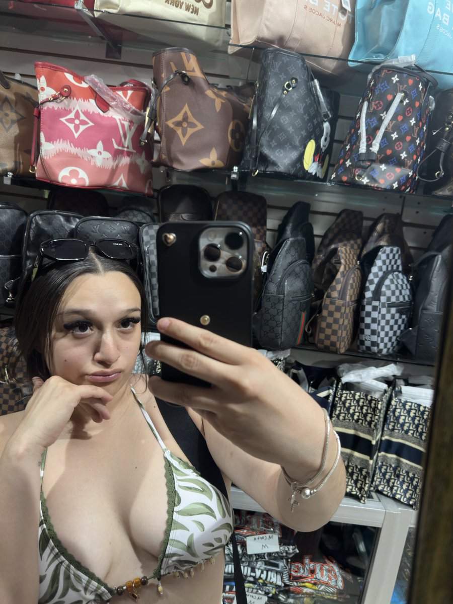 onlylexx__'s tweet photo. Oh Rocky Point 😛
#mexico #hmu #bathingsuit https://t.co/w29HATop8j