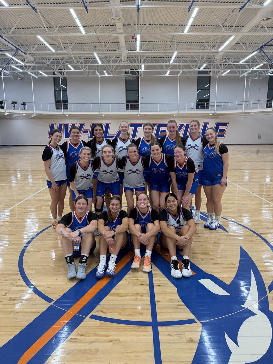 UWPlattWBB's tweet photo. Starting the week strong‼️ 💪🏀🔥
Media Day + leadership yesterday & our first non-traditional practice today!! Excited to keep building with this group 🤩💙🧡
🔹#RememberYourWhy 🔸#SwingTheAxe ⛏️ https://t.co/5tJDuCDc9x