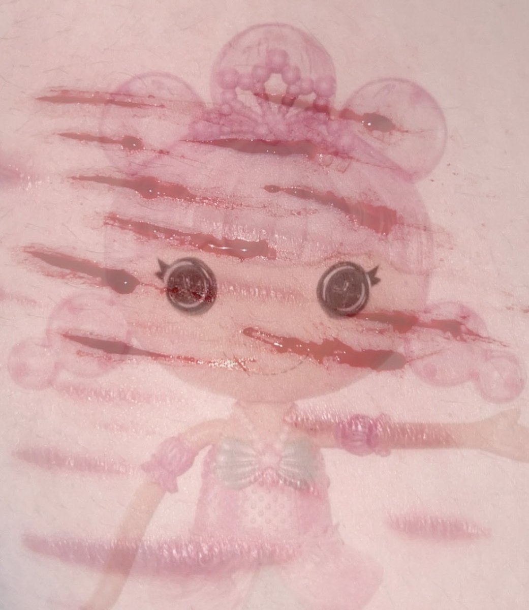 confettixpaws's tweet photo. Fake made with ai not real 

I hate multi swiping but my blades get dull so fast so these are shallow
#fake #ai #sfx #shedrtwt #shtwt #slittwt https://t.co/YK39NNGxwL
