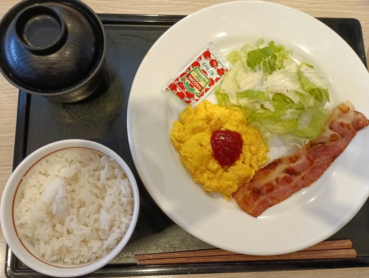s_galileo's tweet photo. 旧暦八月廿日　先負
おはようござる。🐵
#ガリレオの朝食
は、朝カフェ☕
おしゃべりしながら
いただきました。
（へ人へ） https://t.co/ChupBRshEV