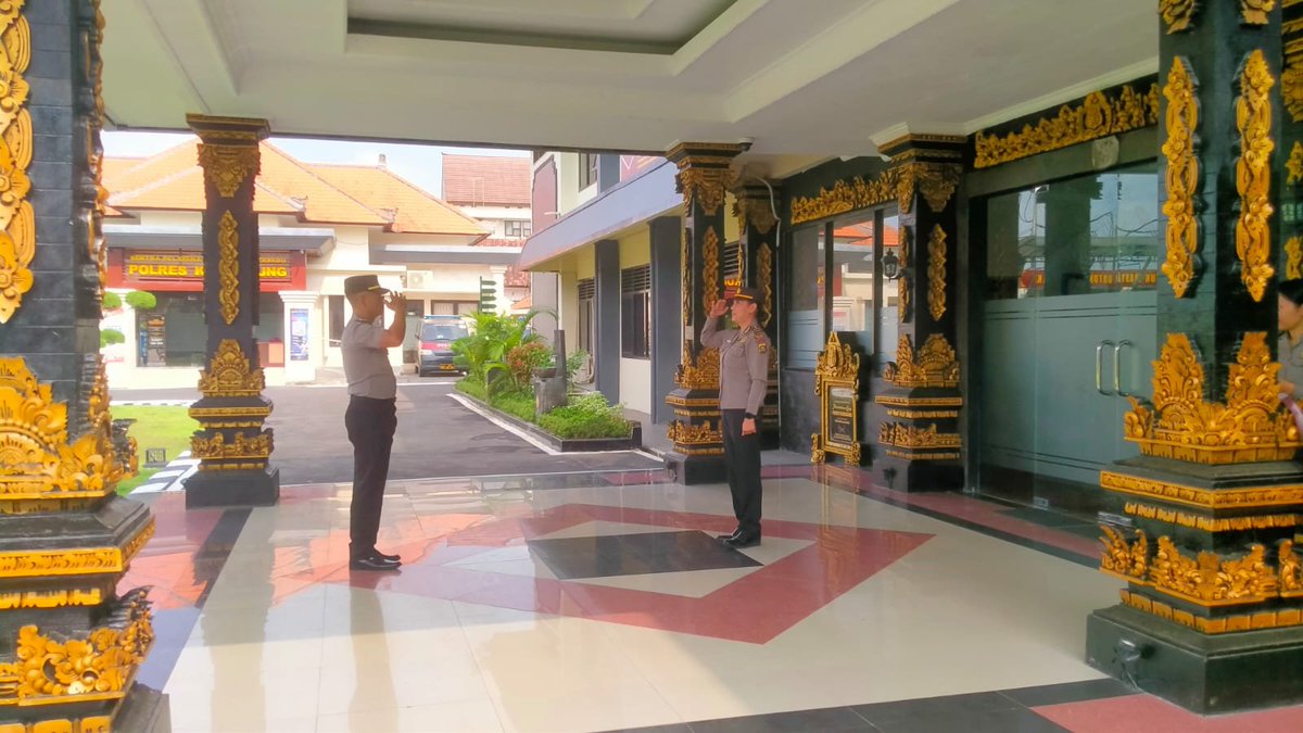 banjarangkan's tweet photo. Gladi upacara peringatan hari Kesaktian Pancasila 1 Oktober 2026 di lapangan apel Polres Klungkung
#bali #humaspolsekklungkung #polresklungkung #polresklungkungpoldabali #humaspolresklungkungpoldabali https://t.co/zZGOAMfyLJ