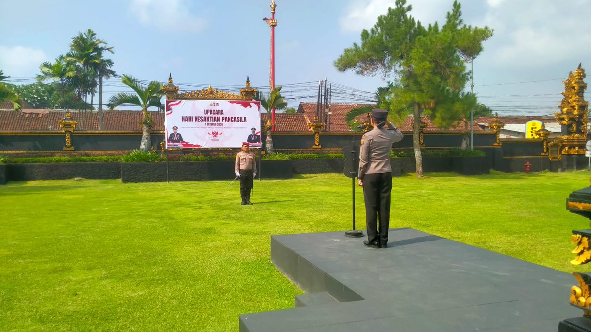 banjarangkan's tweet photo. Gladi upacara peringatan hari Kesaktian Pancasila 1 Oktober 2026 di lapangan apel Polres Klungkung
#bali #humaspolsekklungkung #polresklungkung #polresklungkungpoldabali #humaspolresklungkungpoldabali https://t.co/zZGOAMfyLJ