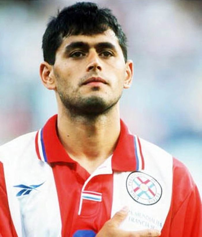 futnostalgico's tweet photo. O lateral-direito Arce no Paraguai 🇵🇾

Nostálgico! https://t.co/14EJ5nHR2n
