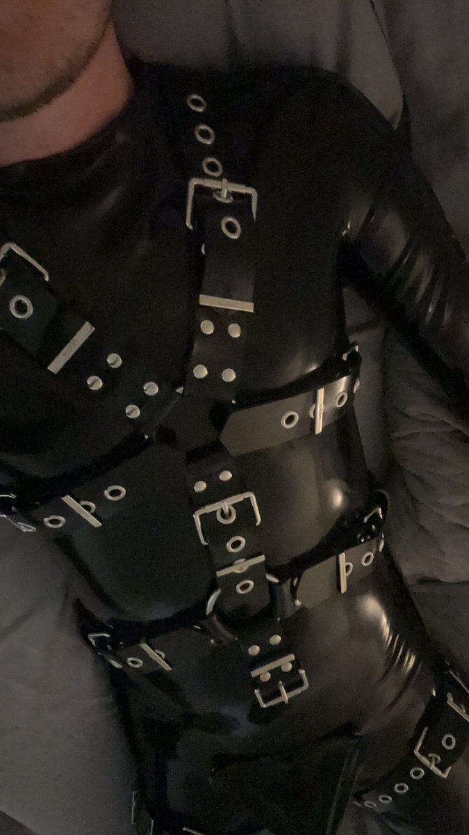 lockedboyjosh's tweet photo. secured 🥵

#twink #locked #rubber https://t.co/JDRf2EWeLn