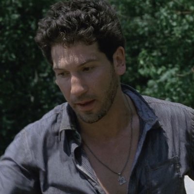 bernthalfreak's tweet photo. can’t choose an icon for the life of me he’s too pretty. i will have a new one by tomorrow #trust #NewProfilePic https://t.co/1NtPyUXwjJ