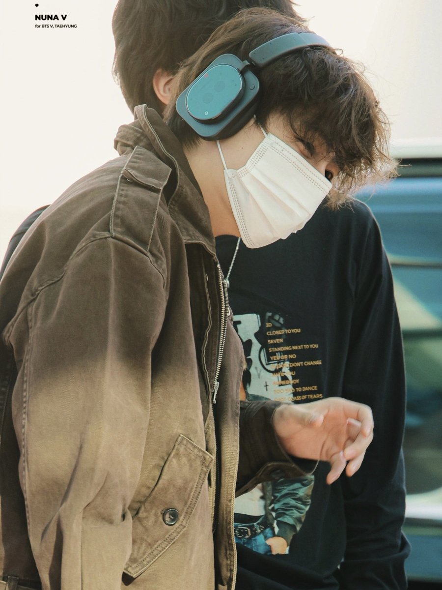 archivefortae's tweet photo. that damn smile https://t.co/MxQTbHE08A