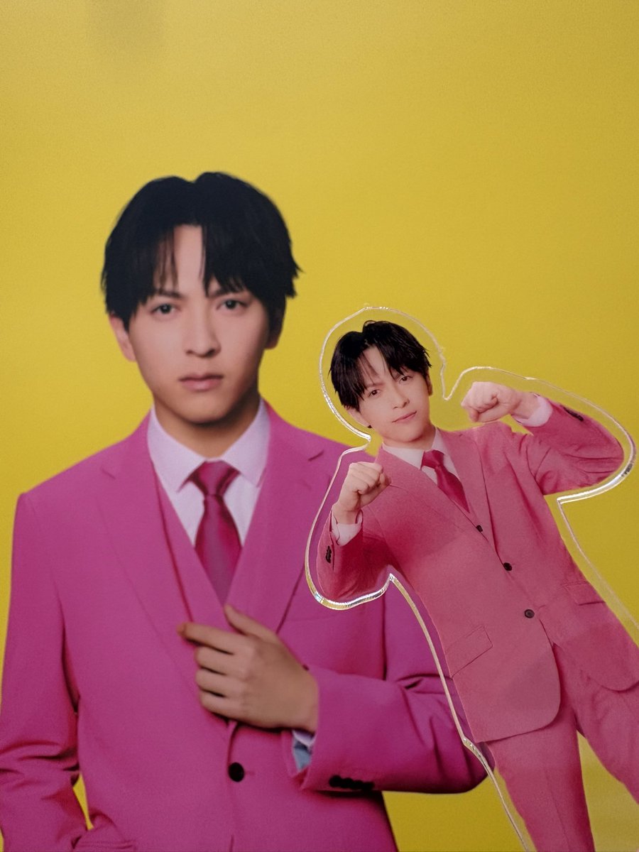 Ohayooo93's tweet photo. お気に入りのアクスタ写真💛
 #吉田仁人  #みるく https://t.co/MYK197u9Ac