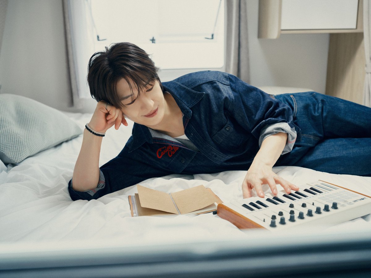Hoi_official's tweet photo. SONHOYOUNG(손호영) Digital Single Album
[𝗚𝗼 𝗔𝗿𝗼𝘂𝗻𝗱]

CONCEPT PHOTO SPECIAL

💿 2026.10.14 WED 6PM (KST)

#SONHOYOUNG #손호영
#GoAround https://t.co/Or62uYT3oz