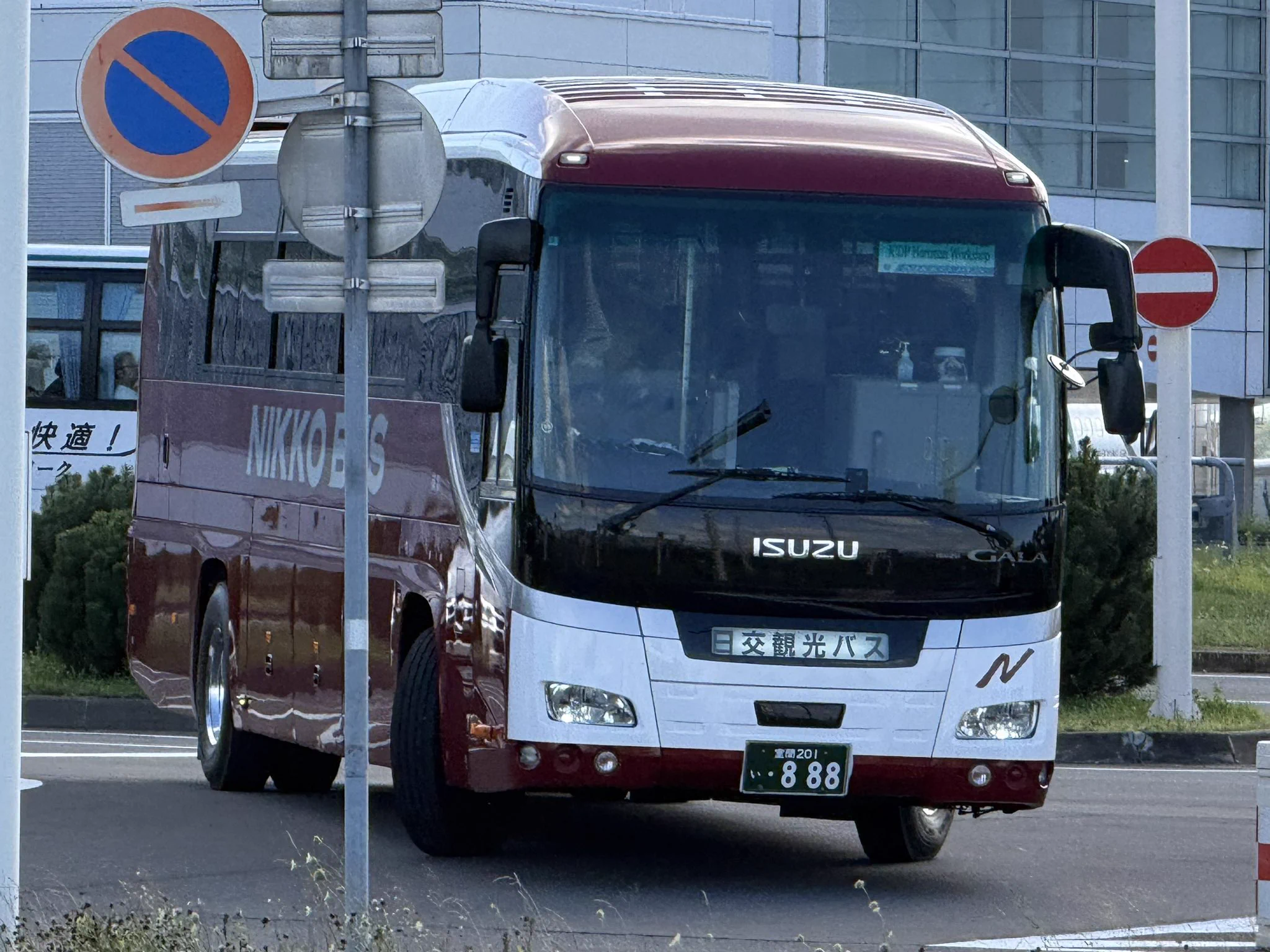 🍙🍚ライス交通🚃🐾 в X: „日交ハイヤー 室蘭201い888 いすゞガーラ