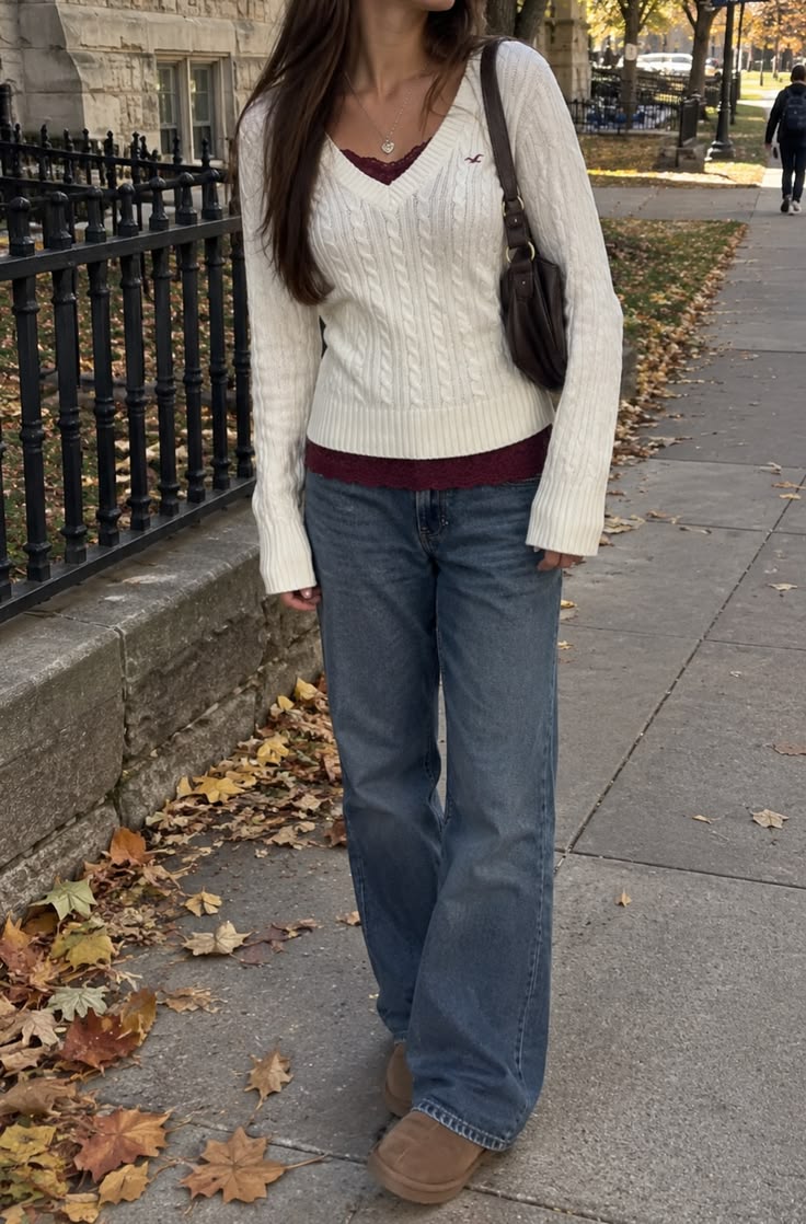 flyingtomyroom's tweet photo. how does pinterest see me: fall edition 🍂   

✧ pumpkin  

✧ fall outfit  

✧ halloween  

✧ witchcraft https://t.co/CmAULpv1Ba