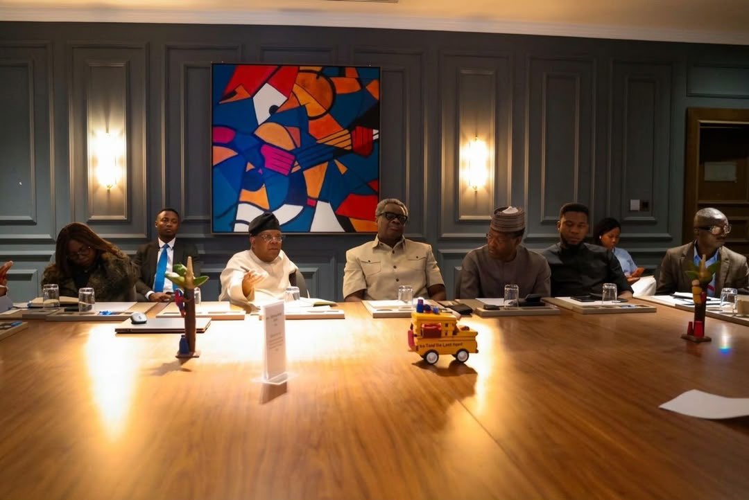 JosephOTegbe's tweet photo. We held a strategic closed-door meeting with the leadership of select electricity distribution companies on the proposed 24/7 Energy Zones. https://t.co/2555WEfWoK
