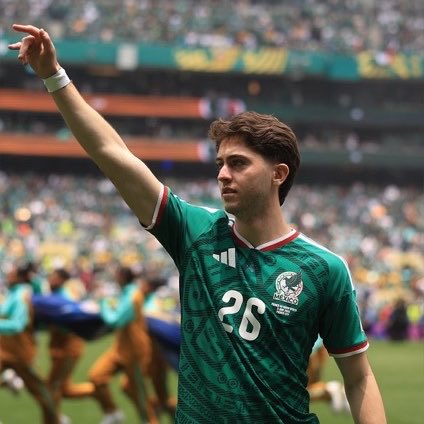 Futbol_basico's tweet photo. Pasar de Brian Gutiérrez que no sabe sacar un saque 

A Violante que parece la reencarnación de Lamine Yamal

Es el mayor Upgrade de México, el 26 ya tiene dueño https://t.co/W15s8codq5