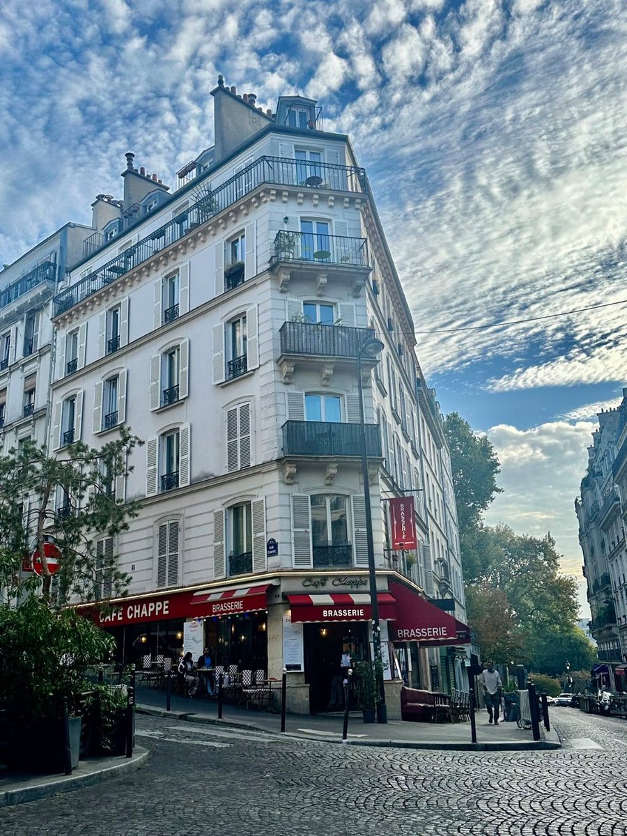 Jeonys26's tweet photo. 오~ 날씨 대박ㅎㅎ 비행 순조롭길!😽🩵💕

 YOON SIK PARIS FASHION WEEK

#KIMYOONSIKPFWSS27
#YOONSIKINPARIS https://t.co/eZ4OJJtUZQ