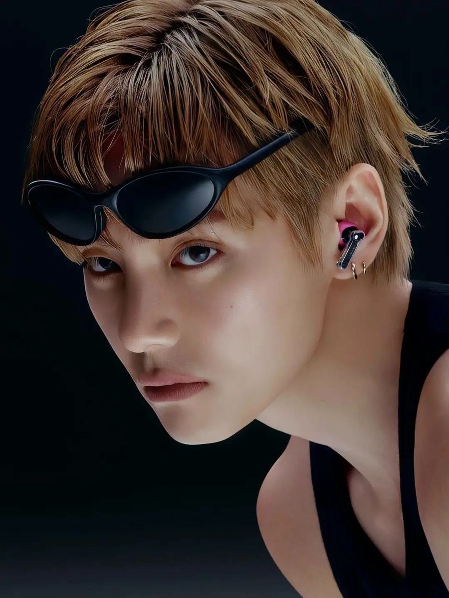 btsfancafe__twt's tweet photo. [INFO] TAEHYUNG FOR NOTHING 💜 (1/2)

NOTHING GLOBAL AMBASSADOR V 
#TAEHYUNGxNOTHING 
#VxNOTHING https://t.co/UcWAtjlcRR
