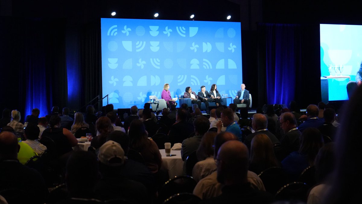 Bond4Waste's tweet photo. Day 1 of @SWANA RCon is in the books! ♻️🎥

Great conversations, new connections &amp; plenty captured from the floor. As a media partner, we’re excited to share more from RCon. https://t.co/uUn5ulE2TR