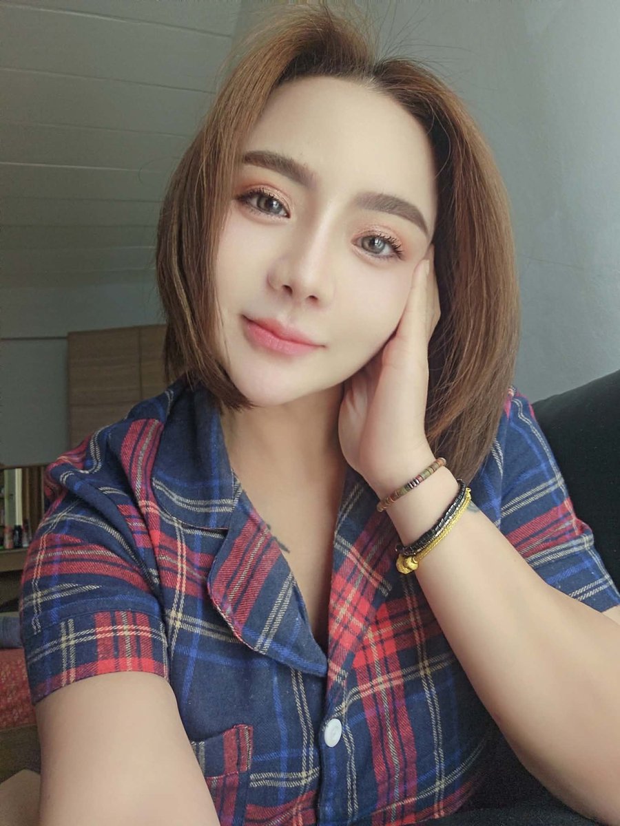 Chopwaidang05's tweet photo. จะ "ขาขึ้น" หรือ "ขาลง"
ก็ไม่ต้องสน เพราะมีแต่
“ขาเรา” เท่านั้น
ที่พาชีวิตไปข้างหน้า
🦿🦾🚶🏼‍♀🚶🏻 https://t.co/JO3kY8rfRq