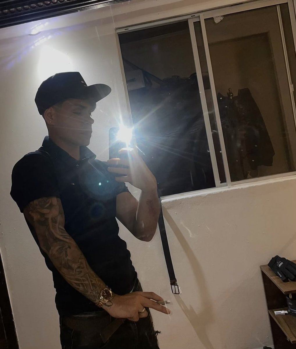 youngboy77__'s tweet photo. una fixa kl👹 https://t.co/wjHG2TwSSP