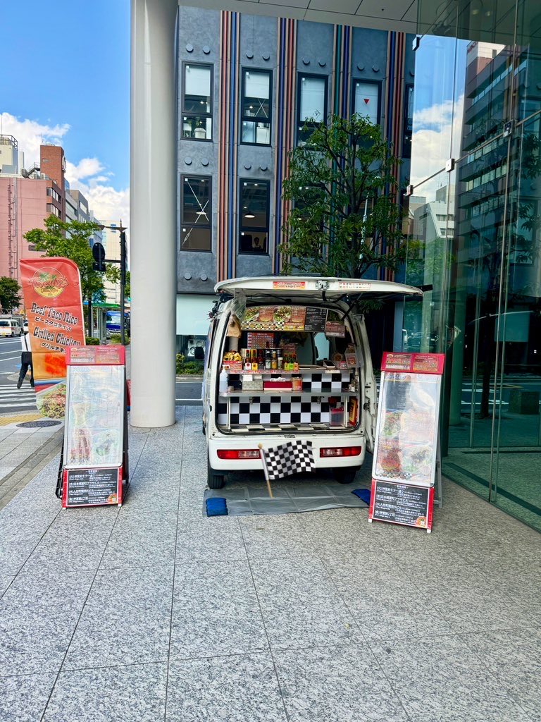 Twentys17's tweet photo. 本日9/30(水曜)は日本橋室町プラザビル店(中央区日本橋室町3丁目4-7)11〜14時まで営業致します(完売時閉店)【フォロワー様限定🧀いいねでチーズ増量無料🧀】#ランチ #日本橋 #室町 #タコライス #テイクアウト https://t.co/wh0Q8z92Hj