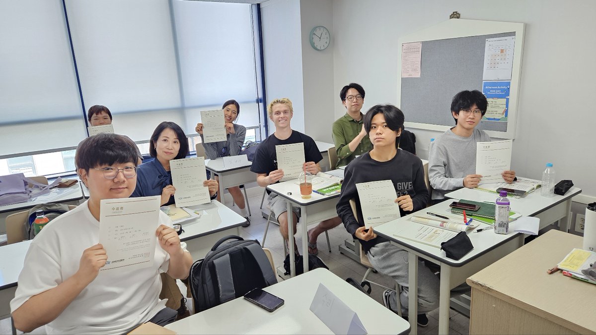 ganadakorean's tweet photo. 💙 September at GANADA
Our September Morning Regular Course at GANADA Hongdae ran from September 3 to 29.
📍 GANADA Korean Language Institute · Hongdae
🌐 https://t.co/q0r70OopYP
#가나다한국어학원 #GANADA #LearnKorean #StudyKorean #KoreanLanguageSchool #Hongdae #StudyInKorea https://t.co/PmYqTClhLC