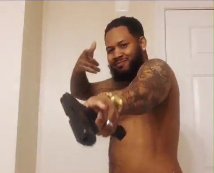 pun4nl's tweet photo. All right well let me shut up cause I don’t even really be on here like that for real y’all so good night byeeeeeee https://t.co/RF1N3NURwb