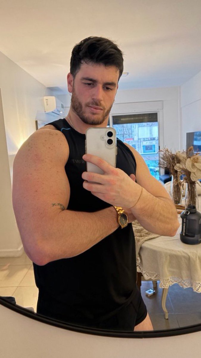 everyrhingx's tweet photo. How cool 🥰🥰🥰

#gaylove https://t.co/IPwkSerokJ