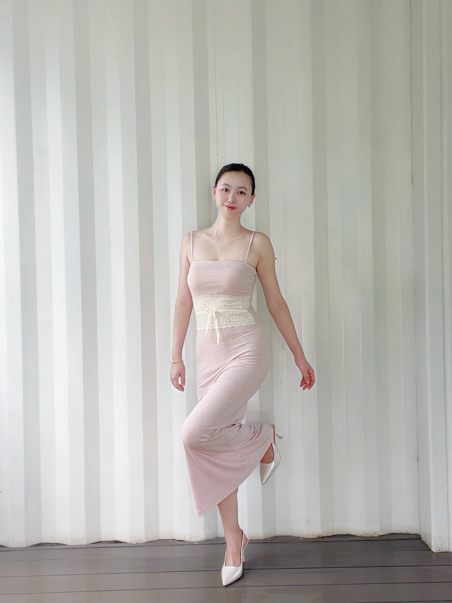 LI22666's tweet photo. Loving this soft pink look! The lace belt makes it ✨ #slipdress #summerstyle #pinkaesthetic #ootd #fyp https://t.co/n0t23Gb2c4