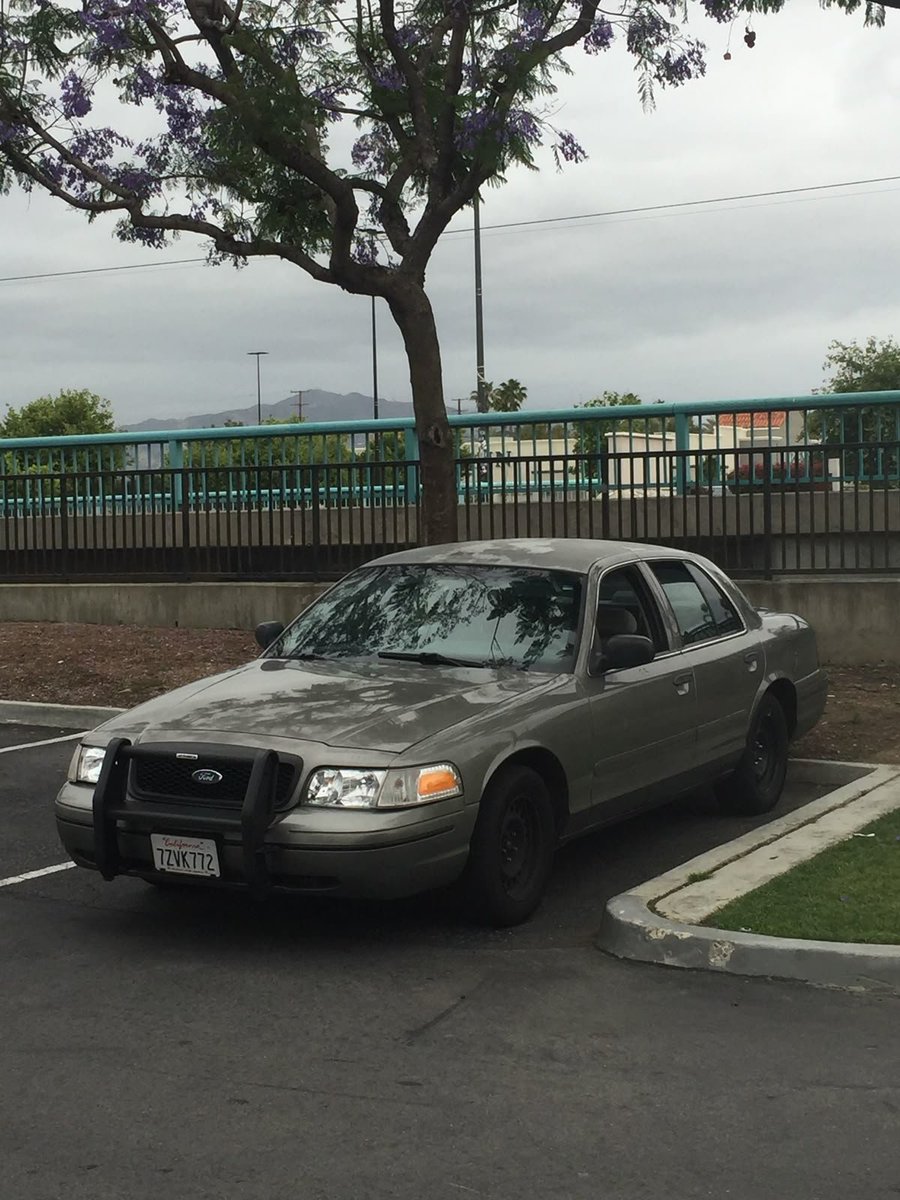 WALEED_1SA's tweet photo. Ford Crown Victoria https://t.co/YaqYrFznXC