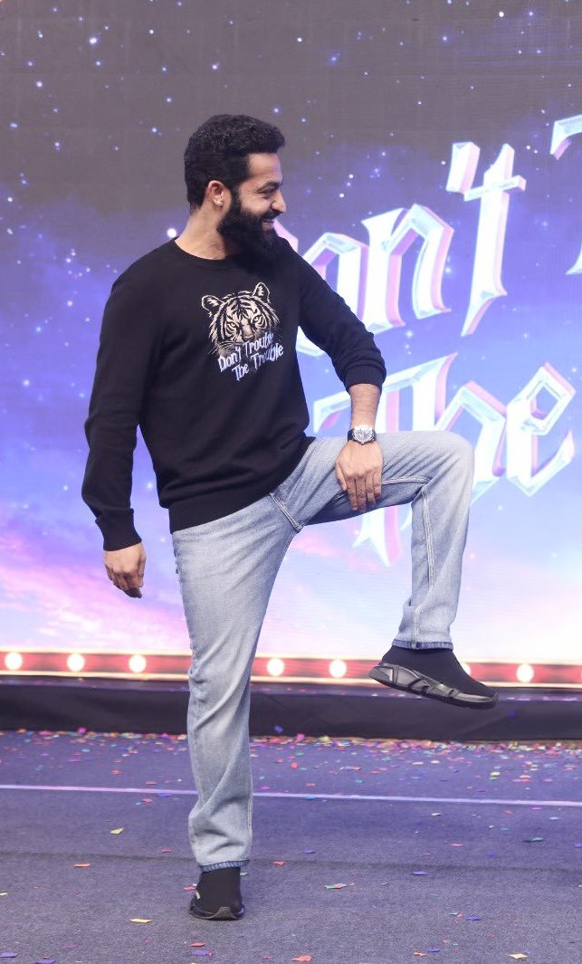 worldNTRfans's tweet photo. 🤩 https://t.co/awV3kuXcn7