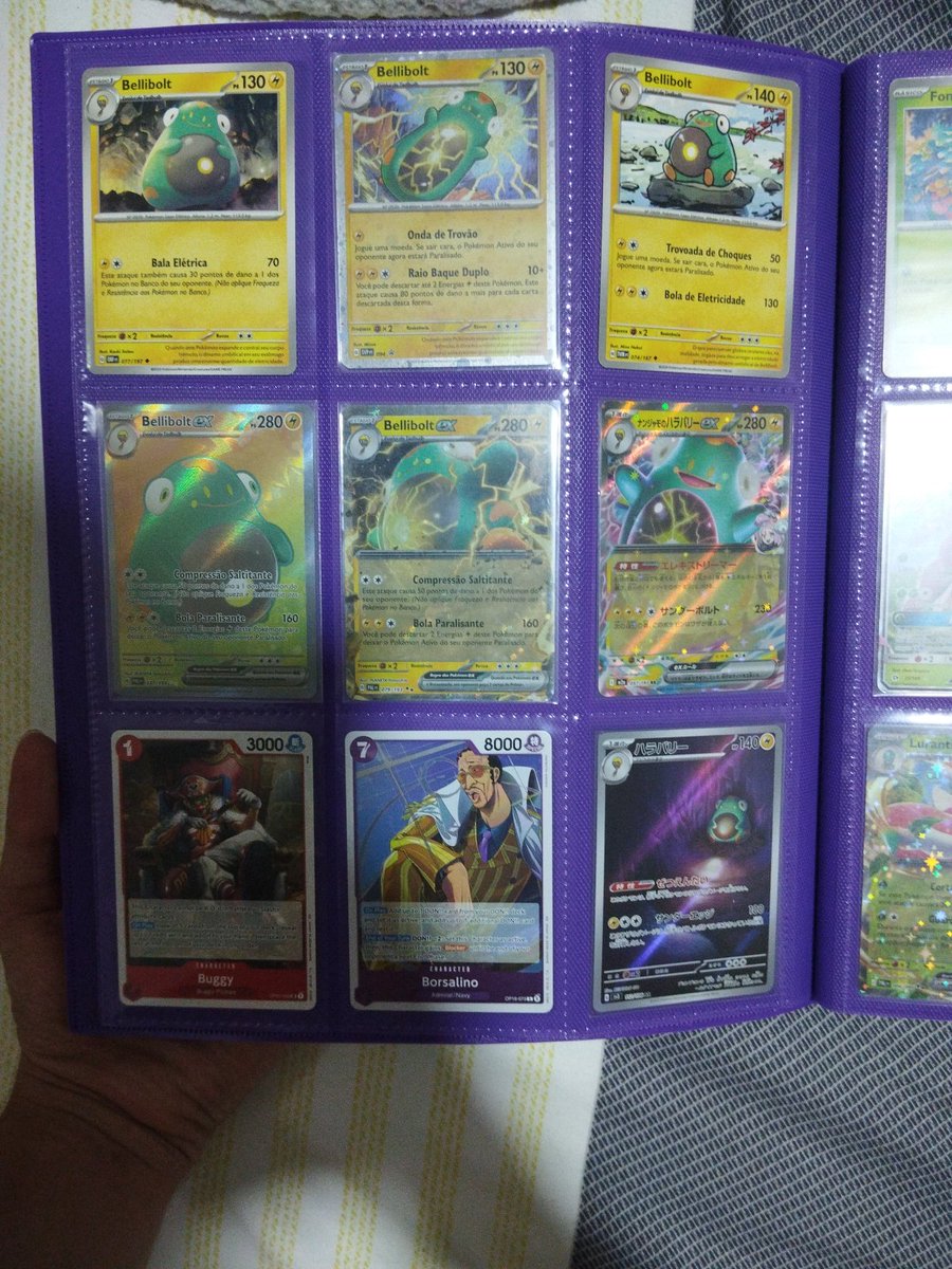maedefml's tweet photo. TOUR PELO MEU FICHÁRIO (tá assim provisoriamente) 

BTW VAPOREON É O POKÉMON FAVORITO DA ADM DAI EU COLOQUEI AS CARTA DE PERSONAGEM Q EU GOSTO JUNTO COM ELE https://t.co/1xDQkTJ5fX