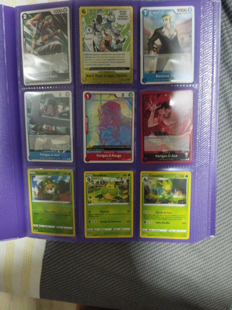 maedefml's tweet photo. TOUR PELO MEU FICHÁRIO (tá assim provisoriamente) 

BTW VAPOREON É O POKÉMON FAVORITO DA ADM DAI EU COLOQUEI AS CARTA DE PERSONAGEM Q EU GOSTO JUNTO COM ELE https://t.co/1xDQkTJ5fX